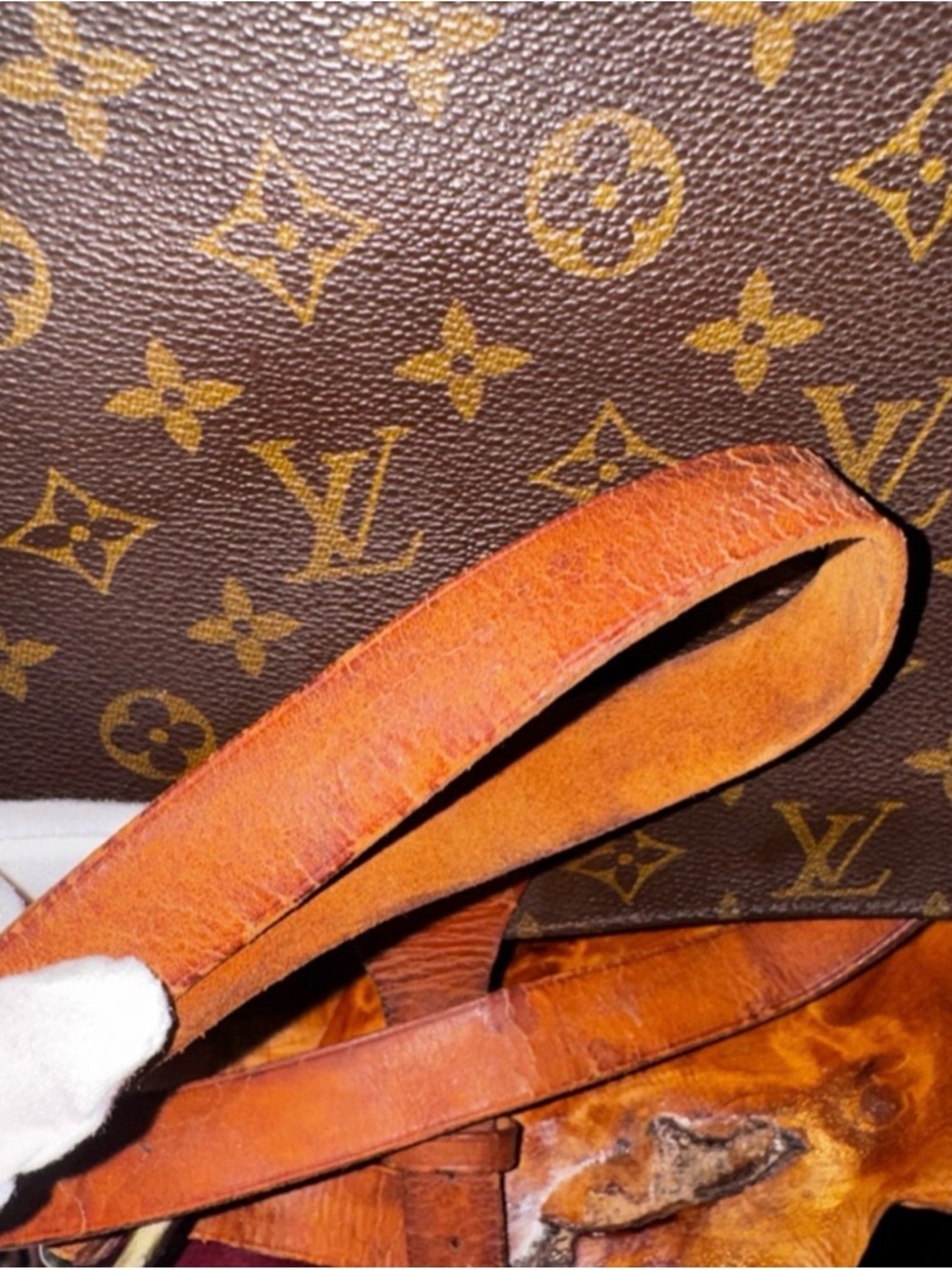 Louis Vuitton
Monogram Cartouchiere PM vintage bag purse, Crossbody 2000 france - Picture 12 of 15